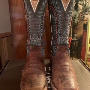 ARIAT RELENTLESS BOOTS